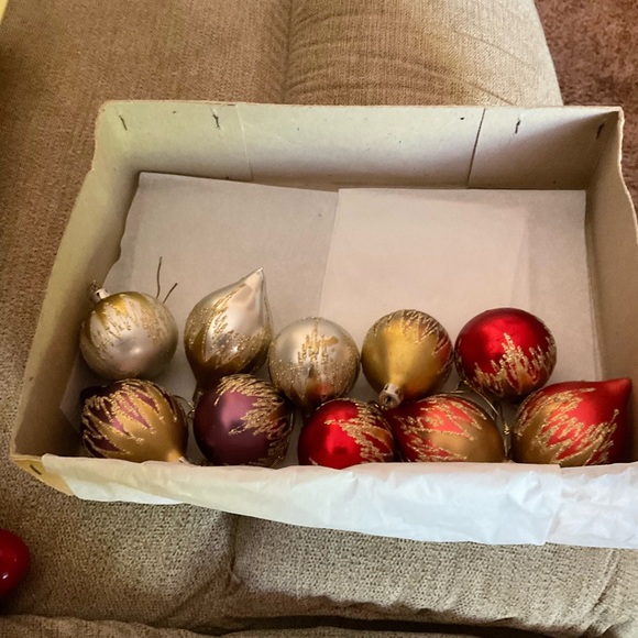 Vintage Christmas Classics Ornaments Set Of 10 Glass Colorful W Gold Sparkles - Picture 4 of 10
